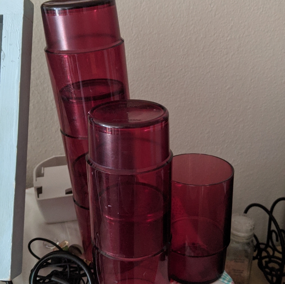 Tupperware cups